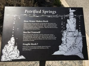 Tufa's bij Mono Lake