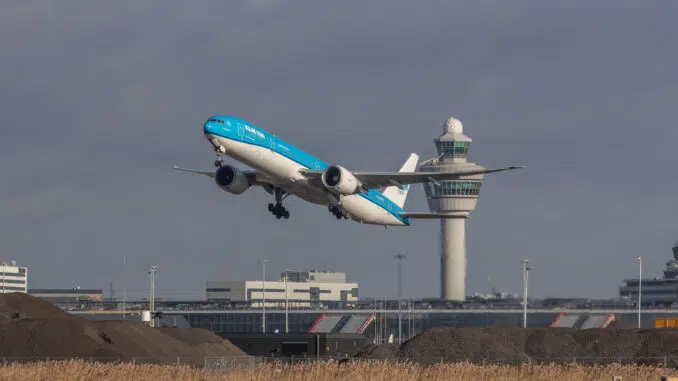 KLM-Boeing-777-306ER-Facebook-5N6A9891-20220129-678x381.jpg.webp