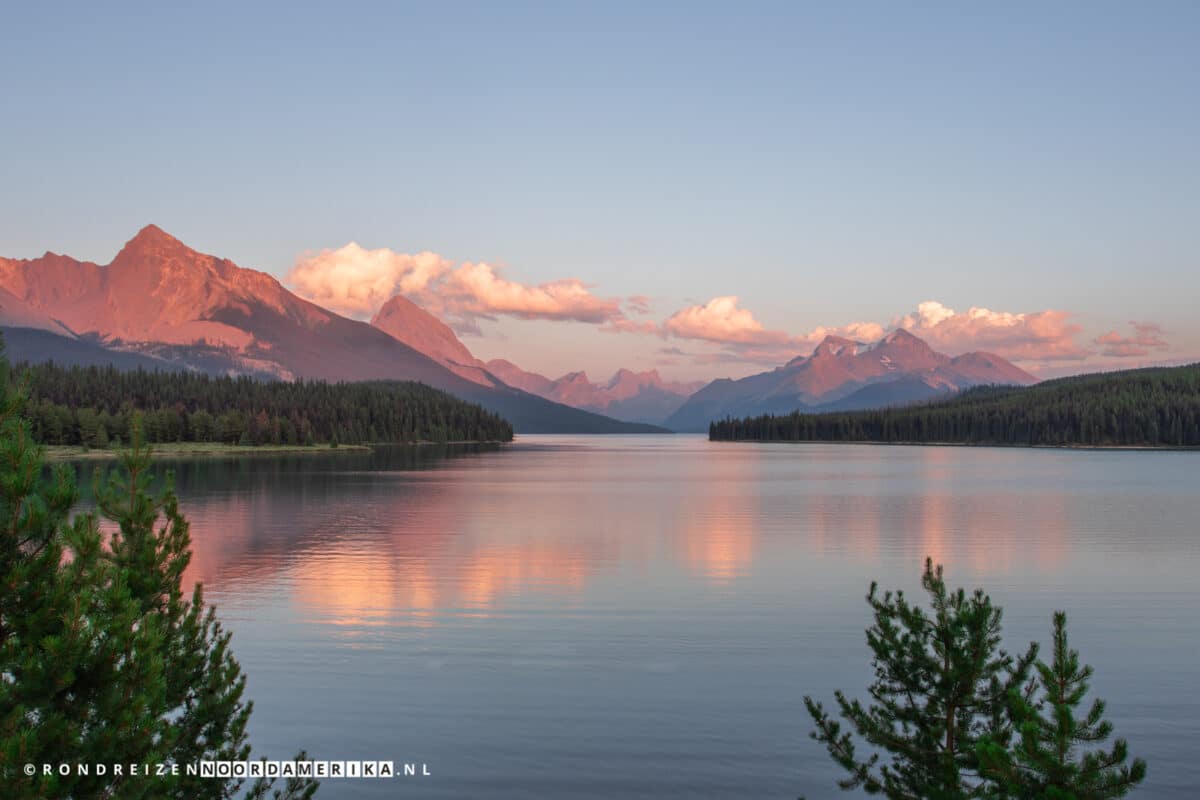 Maligne Lake zonsondergang